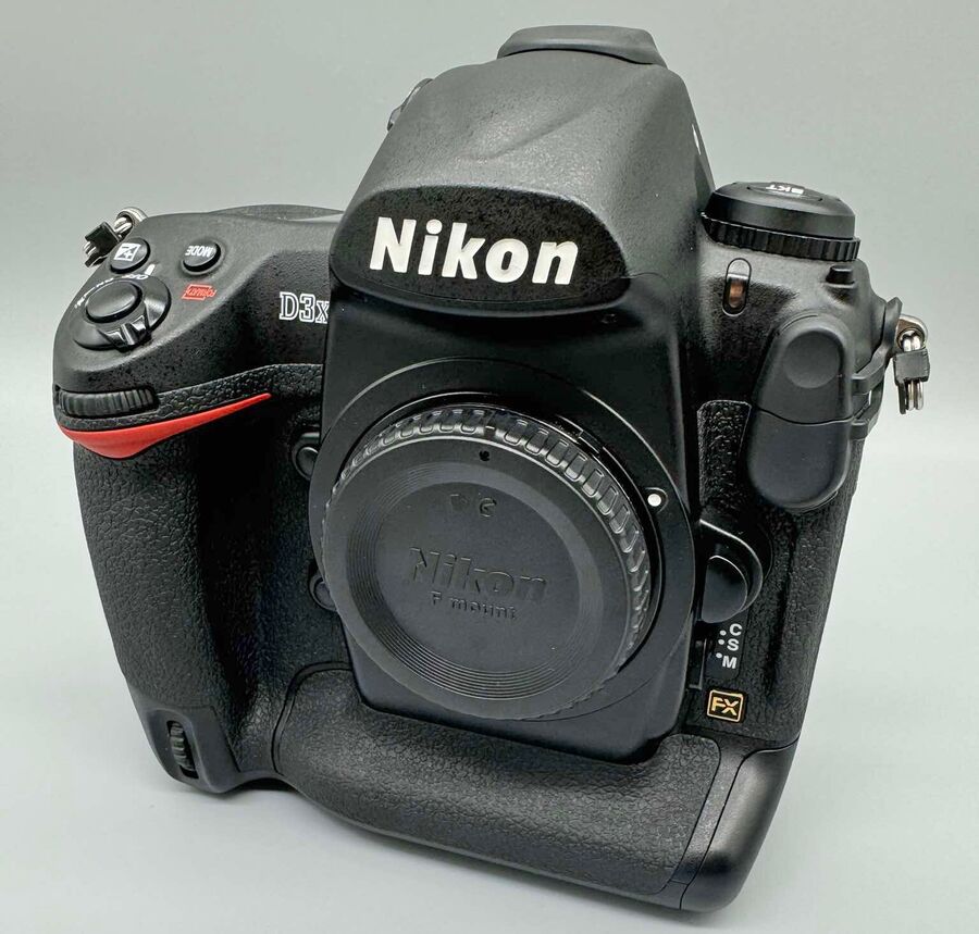 Nikon D3X 24.5 MP Digital SLR Camera Body