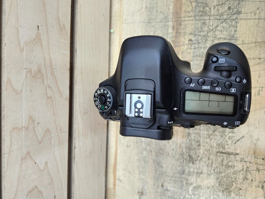 Canon EOS 80D with Canon Zoom Lens 18-55mm & 55-250mm & Accessories