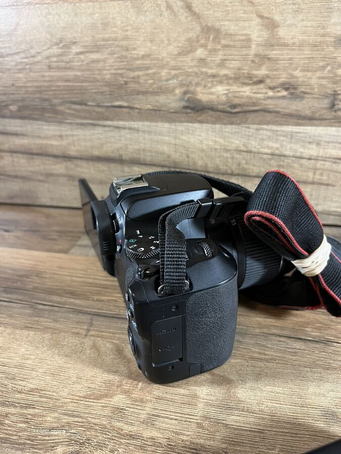 Canon EOS 250D 24.1MP Digital SLR Camera W/ 18-55mm f/3.5-5.6 III Lens & Charger